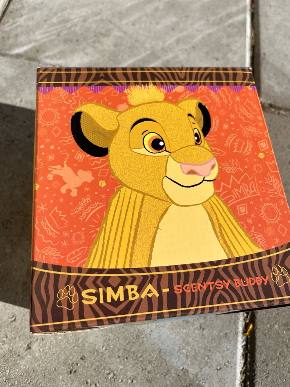 *BRAND NEW IN BOX!* SOLD OUT DISNEY SIMBA SCENTSY BUDDY  With Scent  Pak